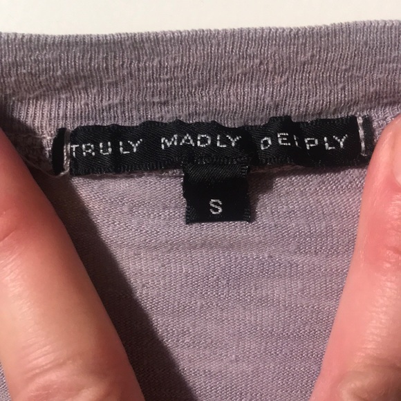 *Vintage*Truly Madly Deeply Deep V-Neck Tee - Picture 2 of 5